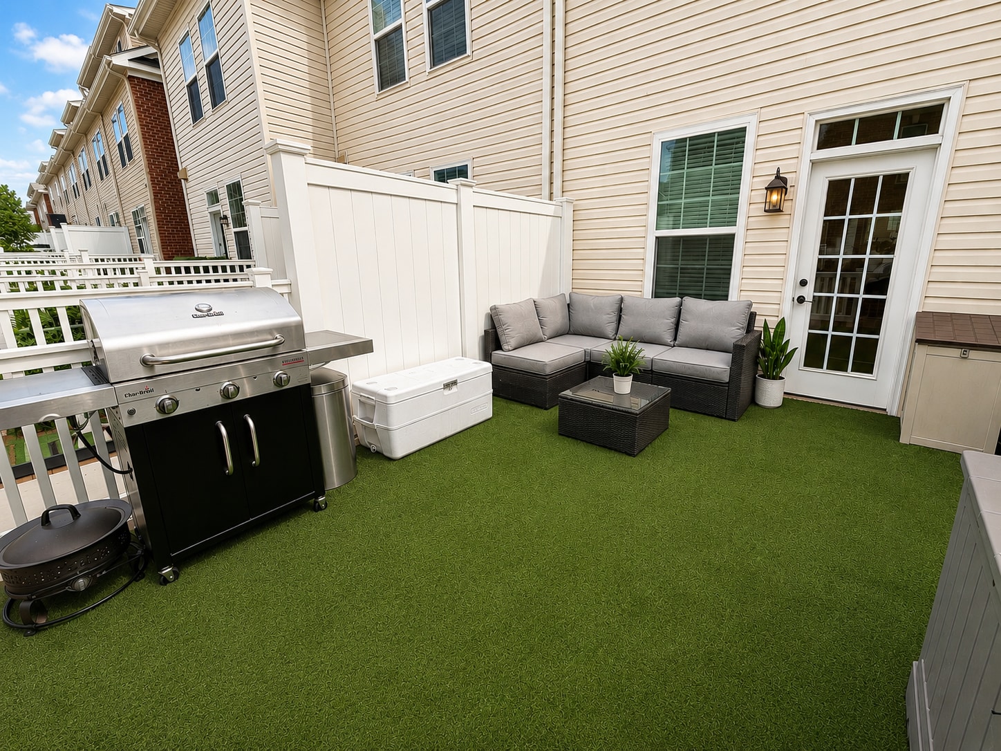 Deck - 4502 Fait Ave