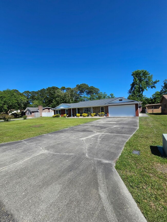 Building Photo - Caropines in Surfside Beach