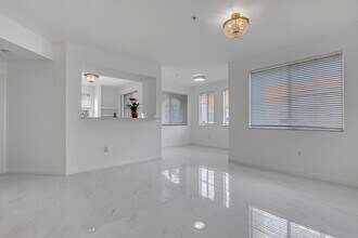 Building Photo - 11026 Legacy Dr