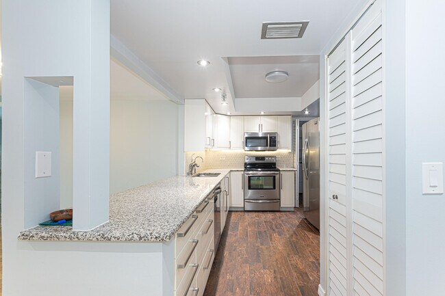 Building Photo - 6500 NW 2nd Ave