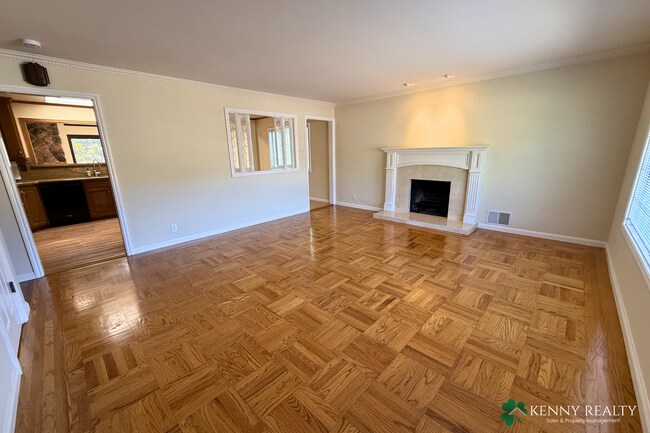 Building Photo - Beautifully Remodeled 4-Bedroom Home with Bonus Family Room & Large Private Yard in South San Fra...