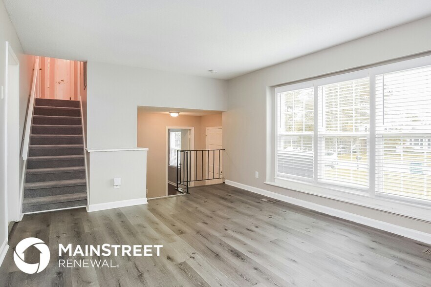 Building Photo - 4905 S Singing Woods Pl