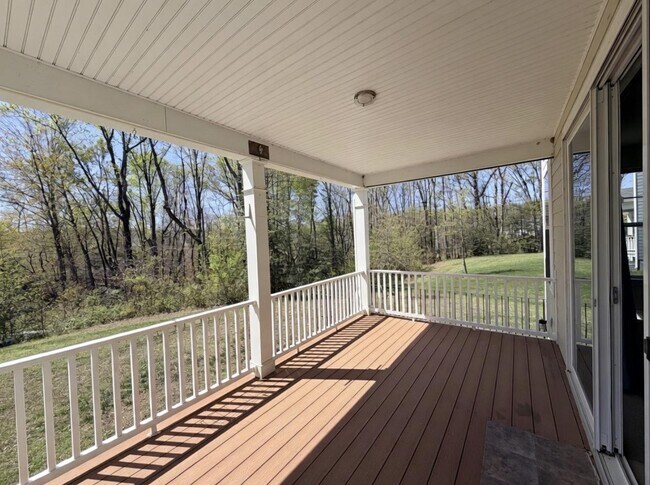 Building Photo - 1530 Sandpiper Bay Lp