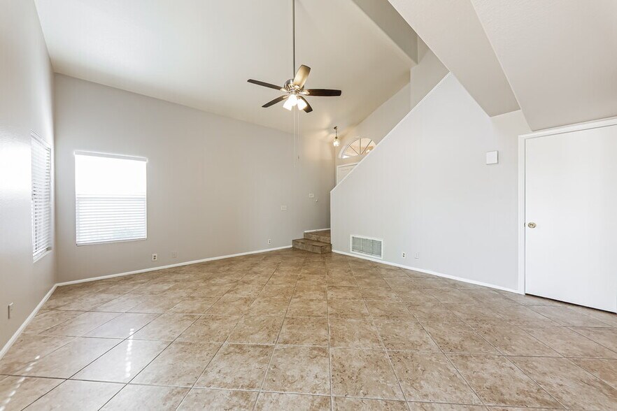Building Photo - 7706 W Tonto Dr