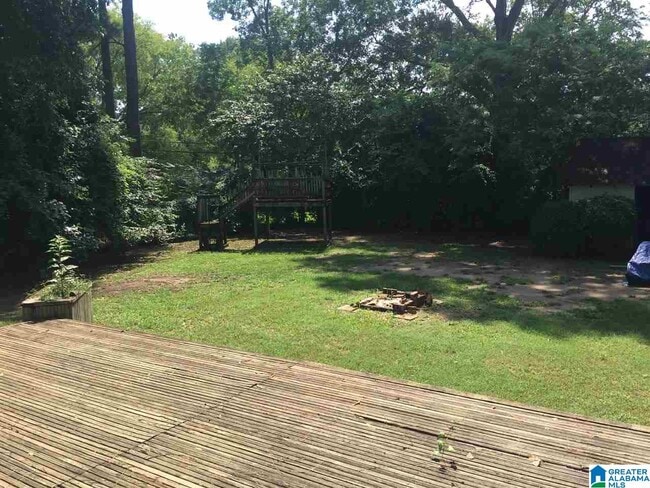 Building Photo - 2710 12th Ave E