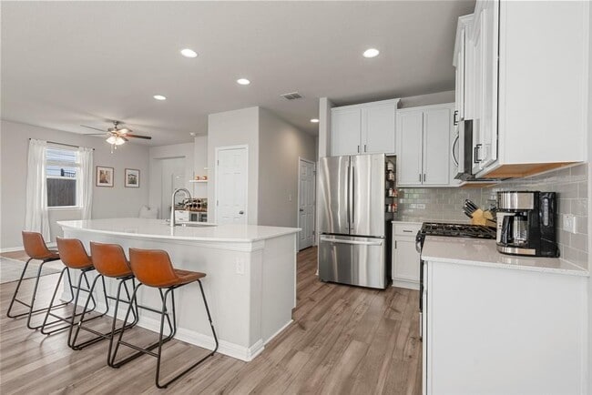 Building Photo - 11104 El Capitan Dr