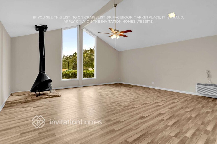 Building Photo - 5388 Golfcrest Cir