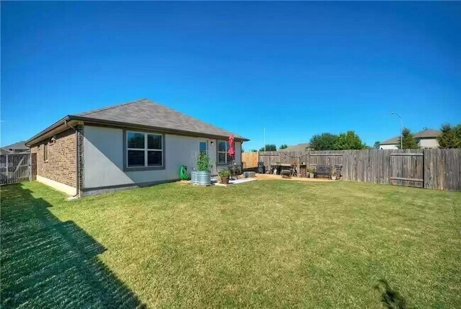 Building Photo - 13809 Rosebud Isle Dr