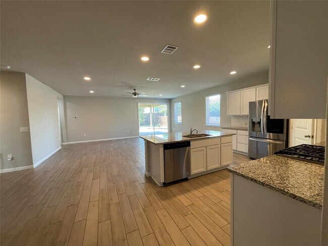 Building Photo - 4104 Porter Farm Rd