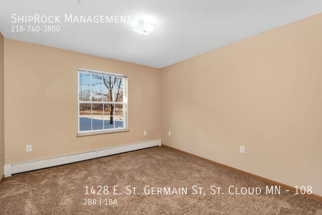 Building Photo - 1428 E St Germain St