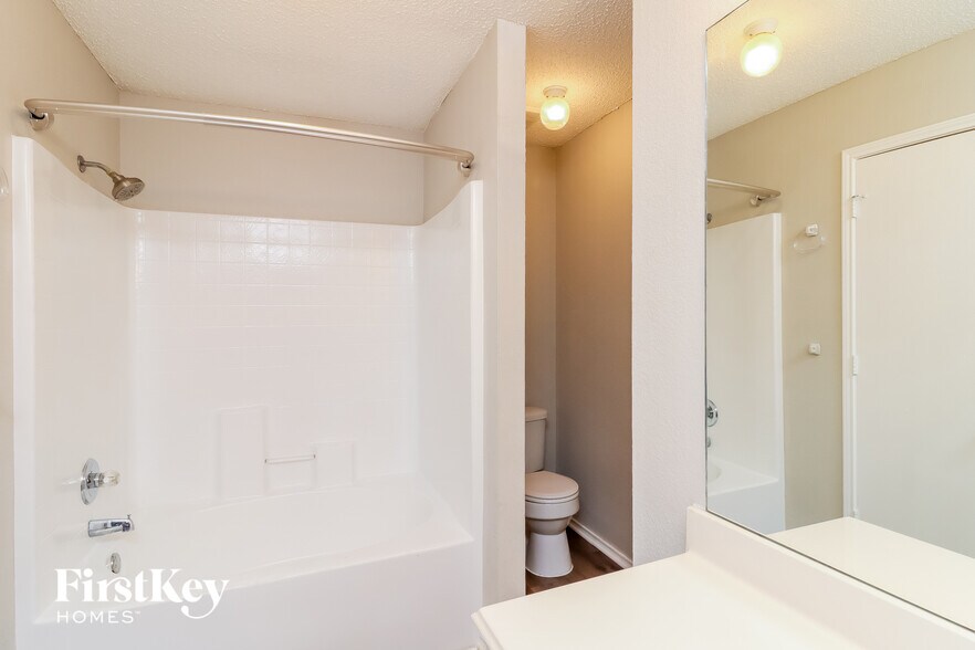 Building Photo - 7213 Ashbourne Way