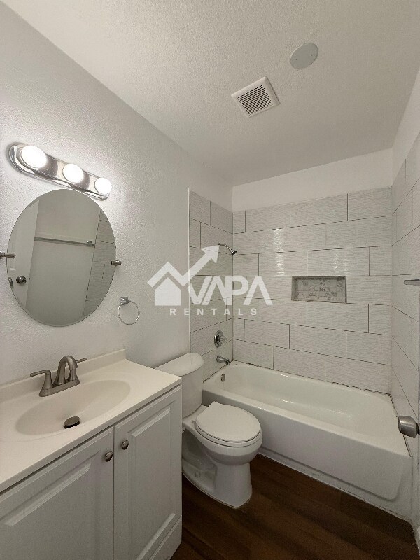 Building Photo - 5331 Bakersfield St