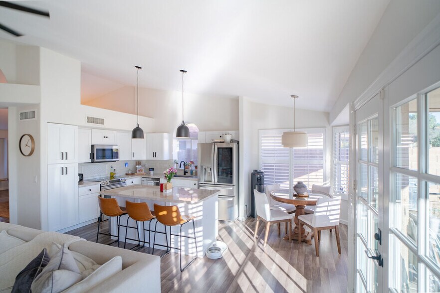 Building Photo - 1721 W Jupiter Way