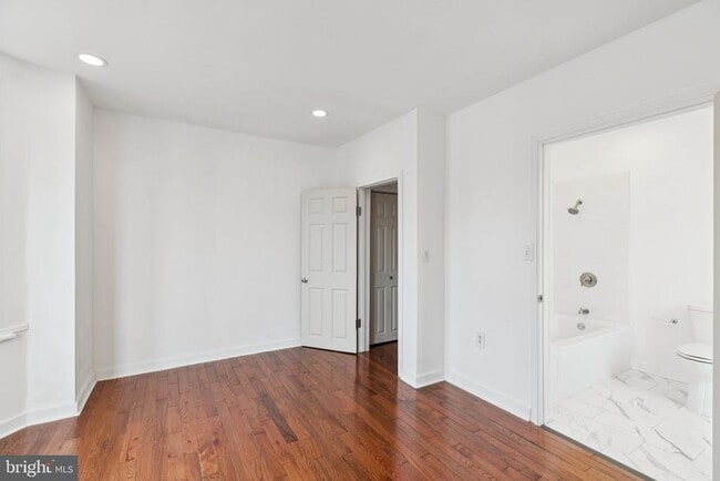 Building Photo - 1200 S Ruby St