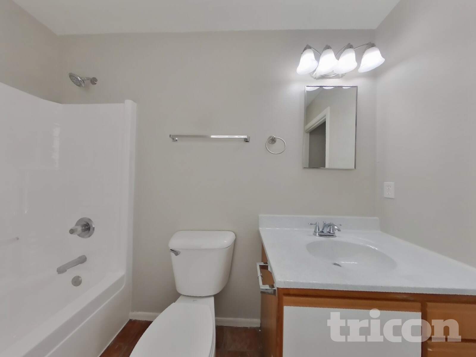 Building Photo - 11519 W Windrose Ave