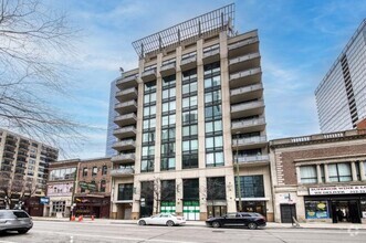 Building Photo - 2 bedroom in Chicago IL 60654