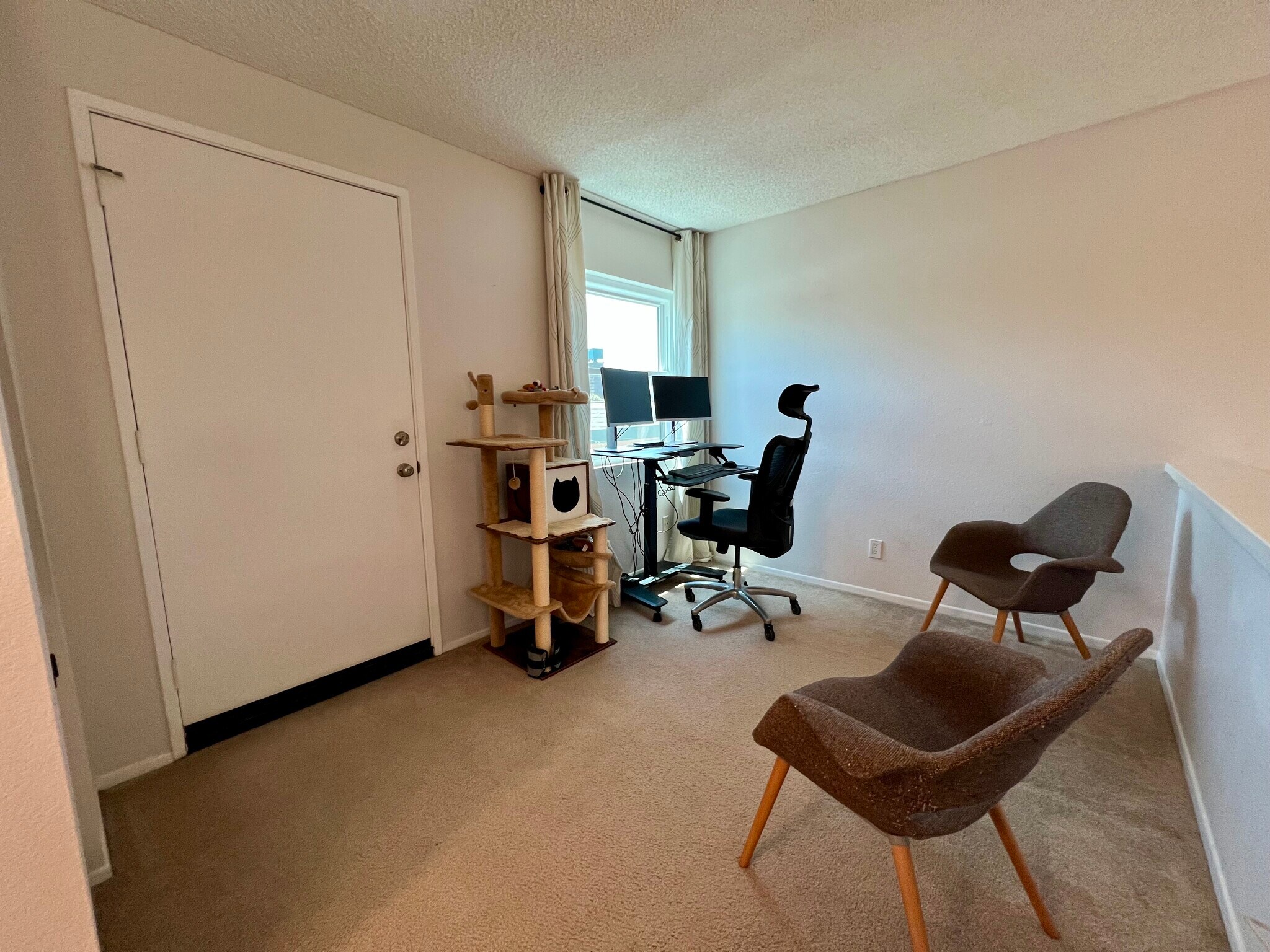 Loft - 4435 Nobel Dr
