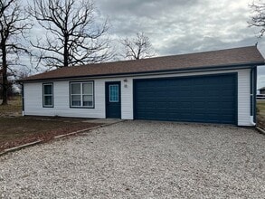 Building Photo - Marshfield Rental Home