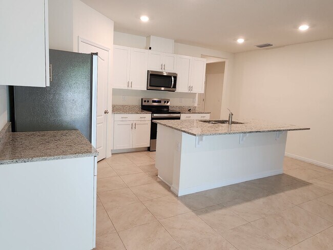 Building Photo - BEAUTIFUL 4Bedroom 2 Bathroom Home in the Ormond Station Community