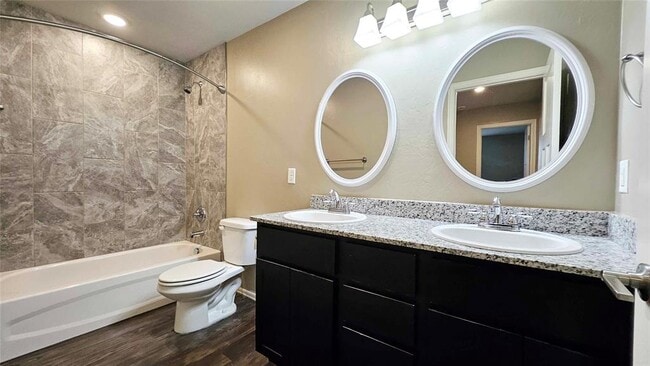 Building Photo - 8803 SW 45th St