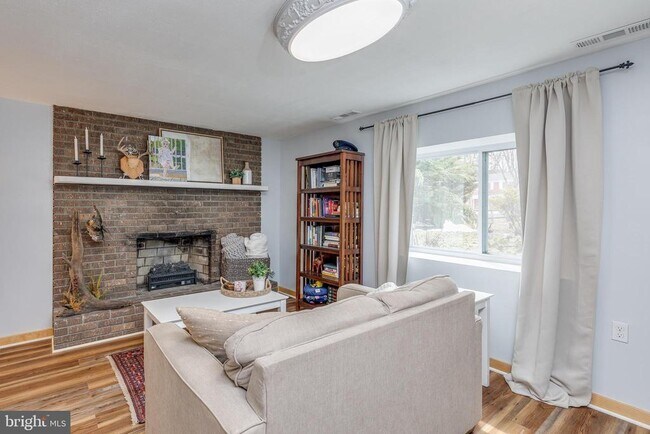 Building Photo - 24 Virginia Trail