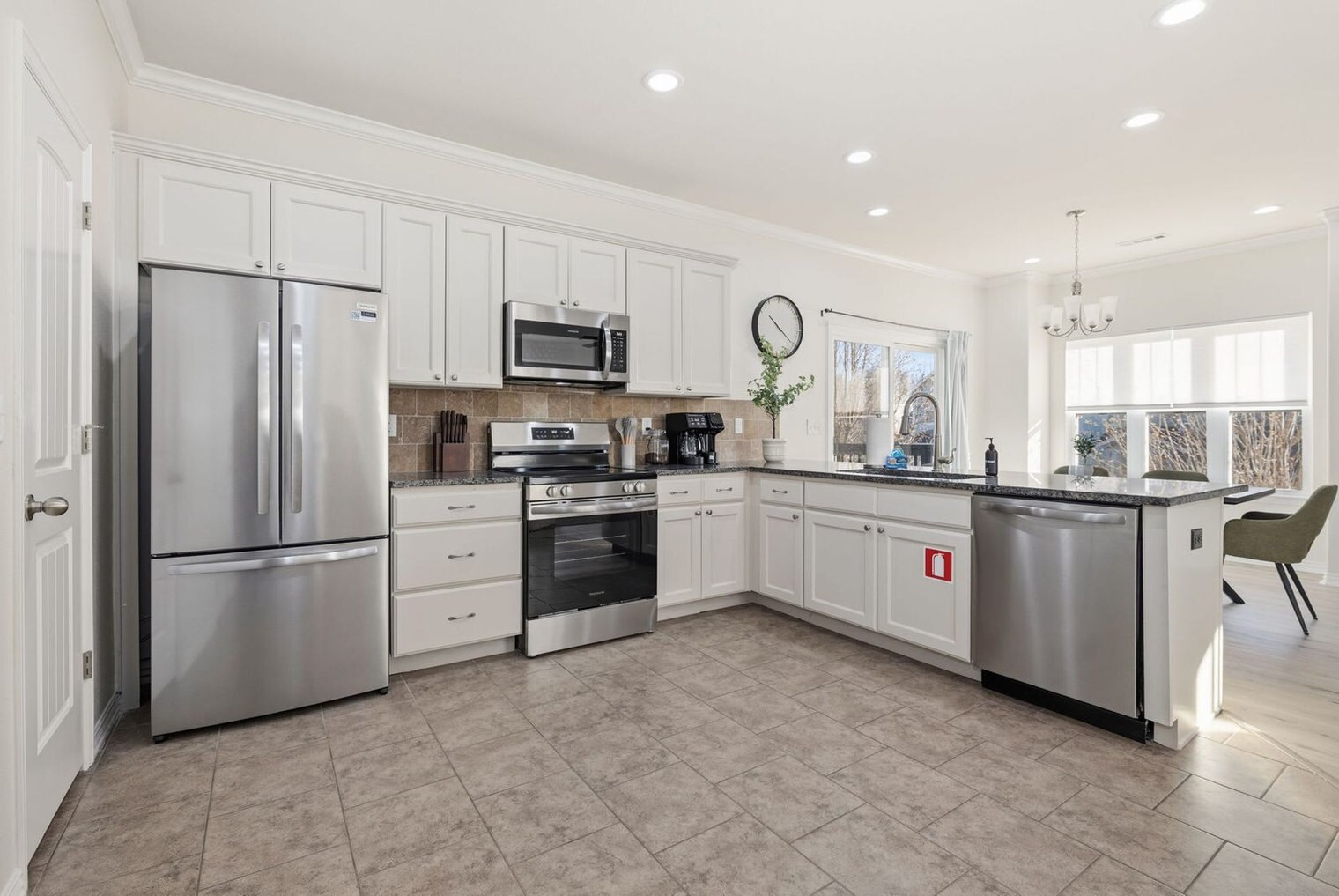 Building Photo - 3813 W Pawnee Rd