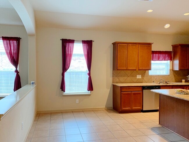 Building Photo - 24510 Avellino Ct