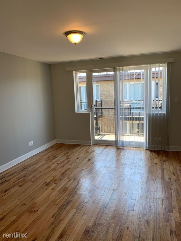 Building Photo - 2 br, 2 bath Apartment - 6414 N RIDGE BLVD