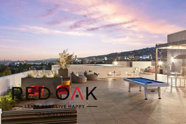 Building Photo - 1001 N Fairfax Ave