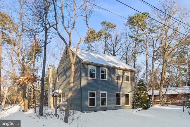 Building Photo - 137 Blackfoot Trail