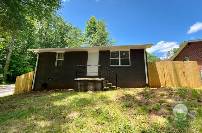 Primary Photo - 403 Glenn Rd