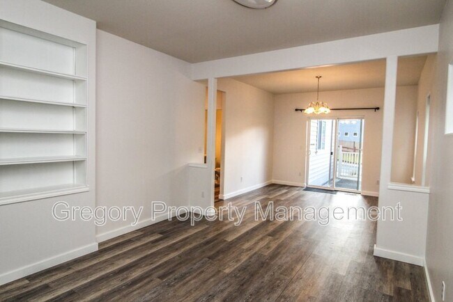 Building Photo - 1228 186th St SE