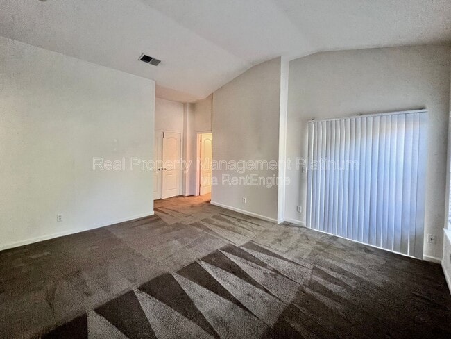 Building Photo - 8622 N Heartland Way