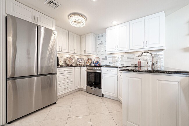 Building Photo - 3851 Boardwalk