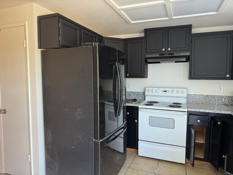 Building Photo - 4074 Weymouth Ln