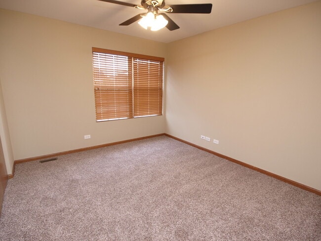 Building Photo - 8116 Bluestem Ave