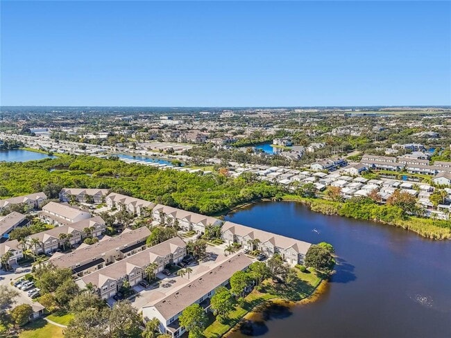 Building Photo - 571 Shoreham Ct NE