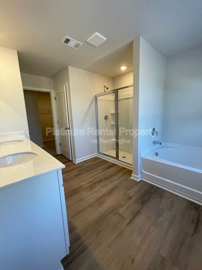 Building Photo - 56 Rustin Rdg