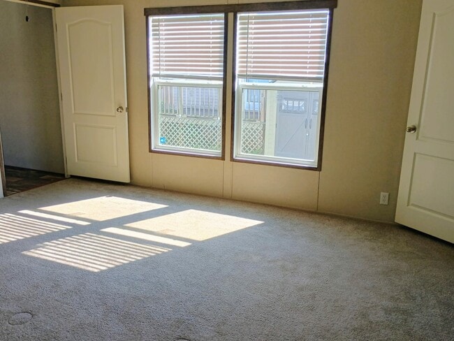 Building Photo - 1006 Ashley Way