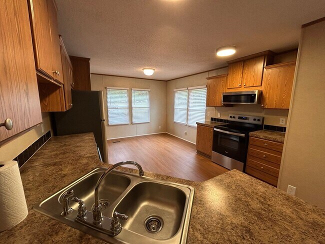 Building Photo - Introducing this newly remodeled 3 Bedroom 2 Bathroom home on large lot.