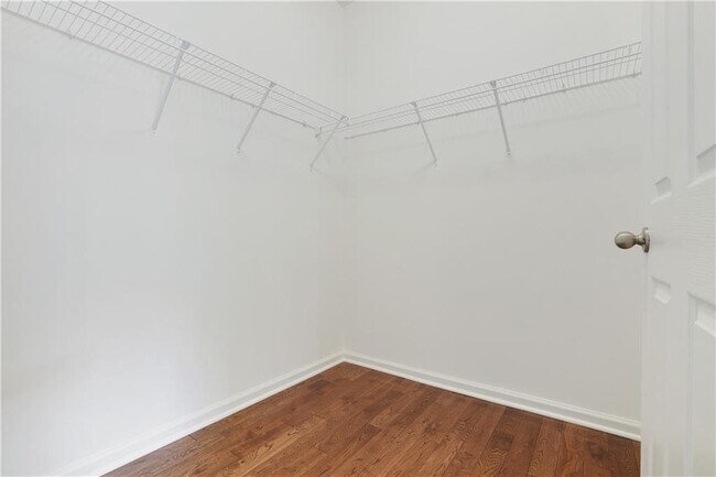 Building Photo - 3643 Gambrell Ln