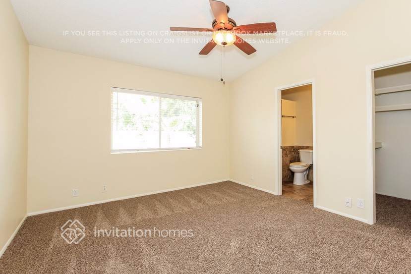 Building Photo - 13176 N 82nd Ln