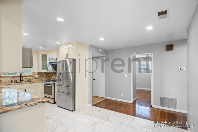Building Photo - 6186 Alvord Way