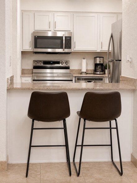 Building Photo - 654 Haven Pl