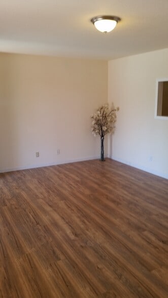 Building Photo - 1119 Sage St