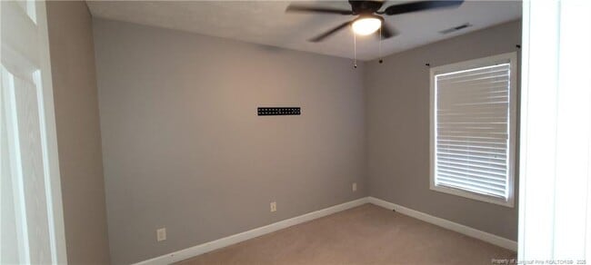 Building Photo - 228 Chloe Dr