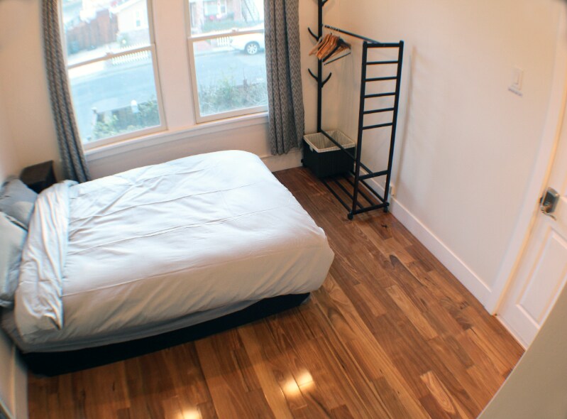 Building Photo - 3022 Orchard Ave