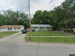 Building Photo - 830 Hartford Ave
