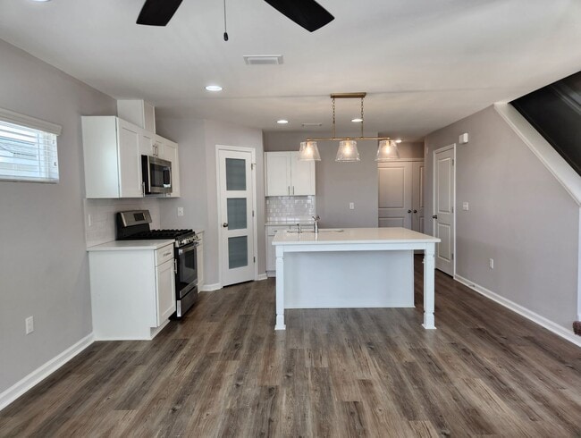 Building Photo - 3 bedroom house for rent in NE Tallahassee's Canopy subdivision, available for move in right away...