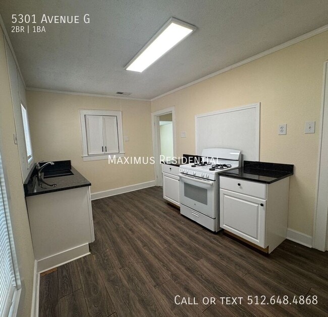 Building Photo - 5301 Avenue G
